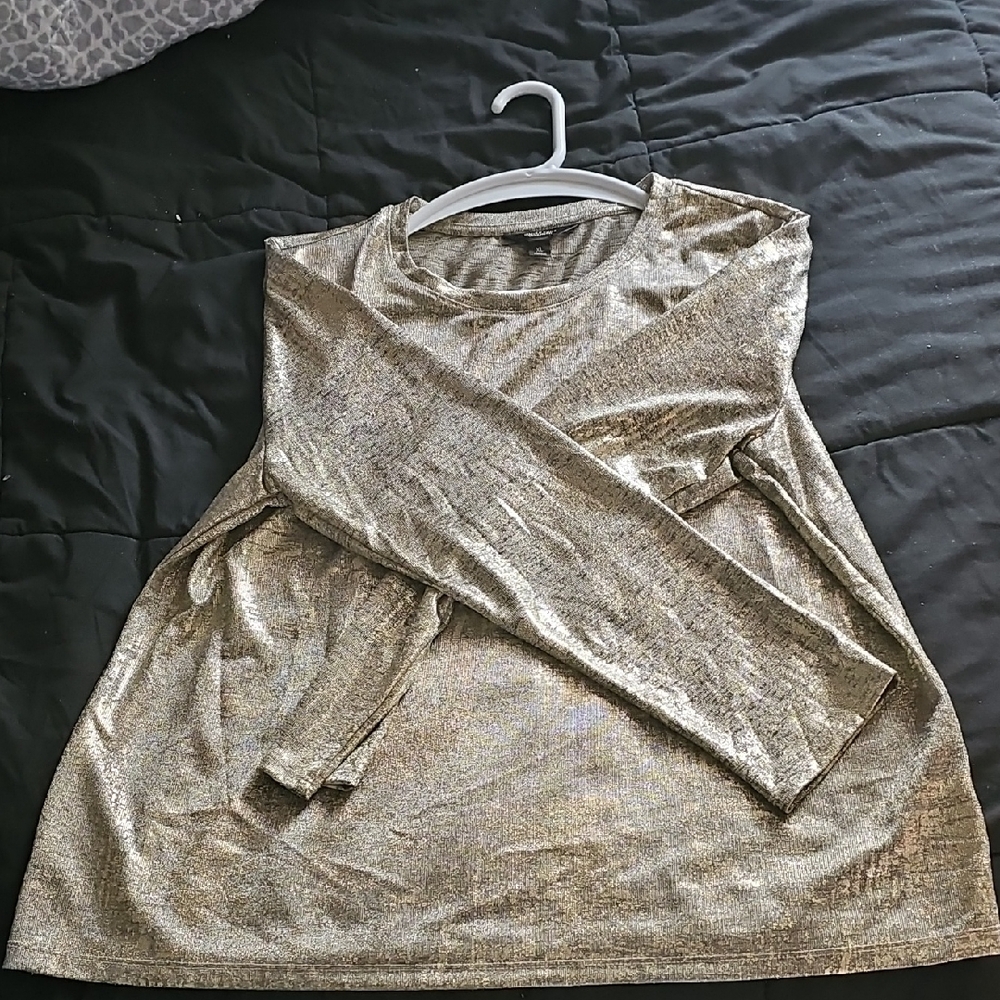 Simply Vera Vera Wang Metallic Gold Top